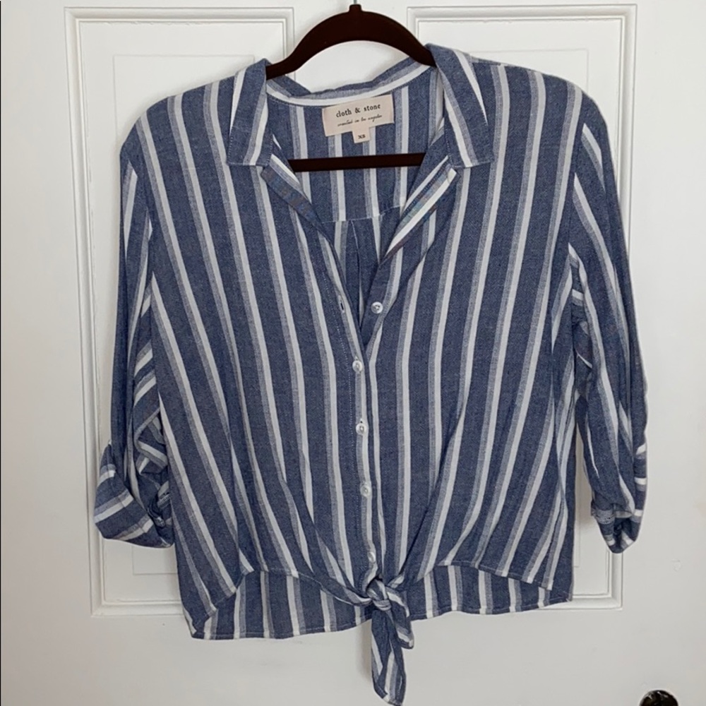 Cloth & Stone cute button down